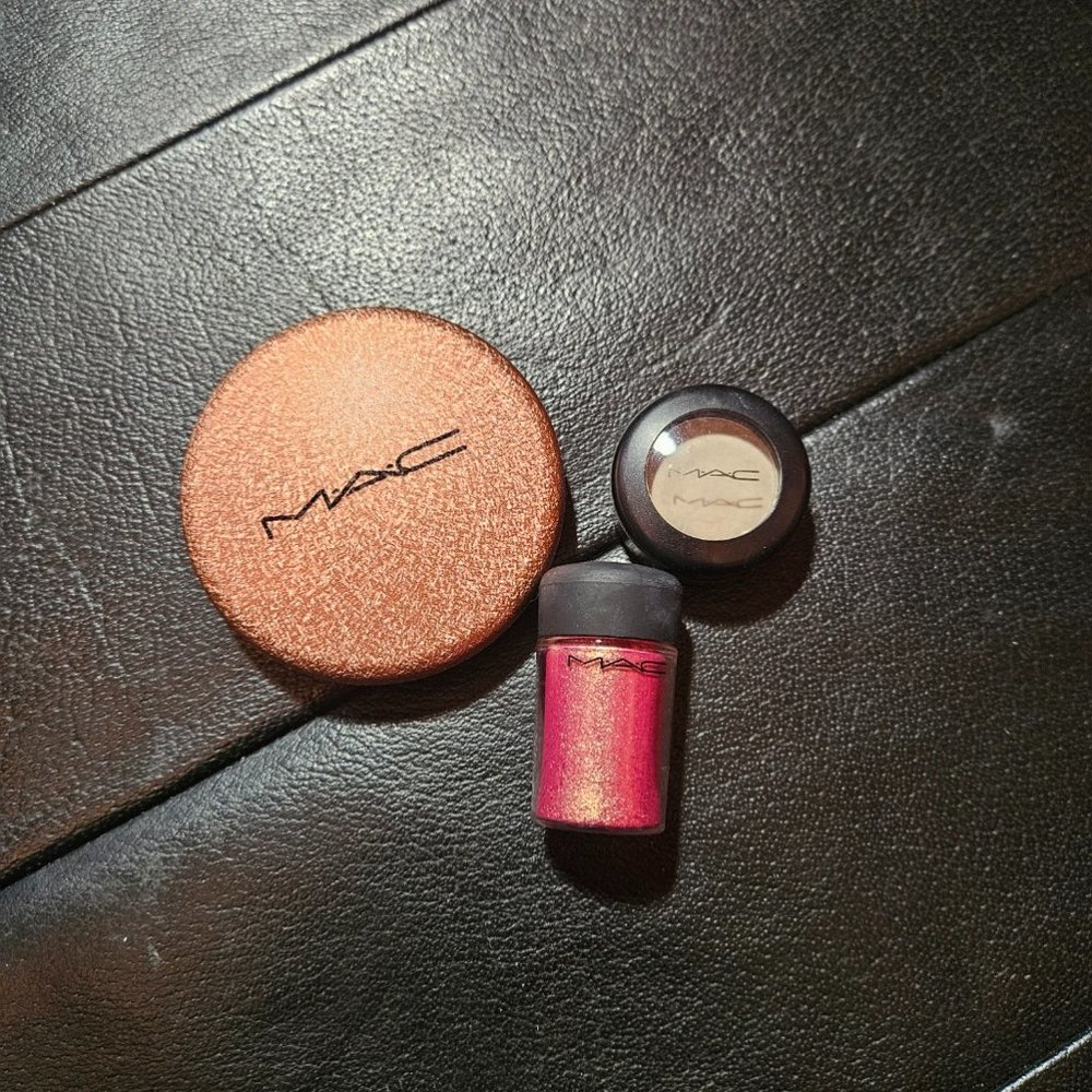 MAC Cosmetics Bundle